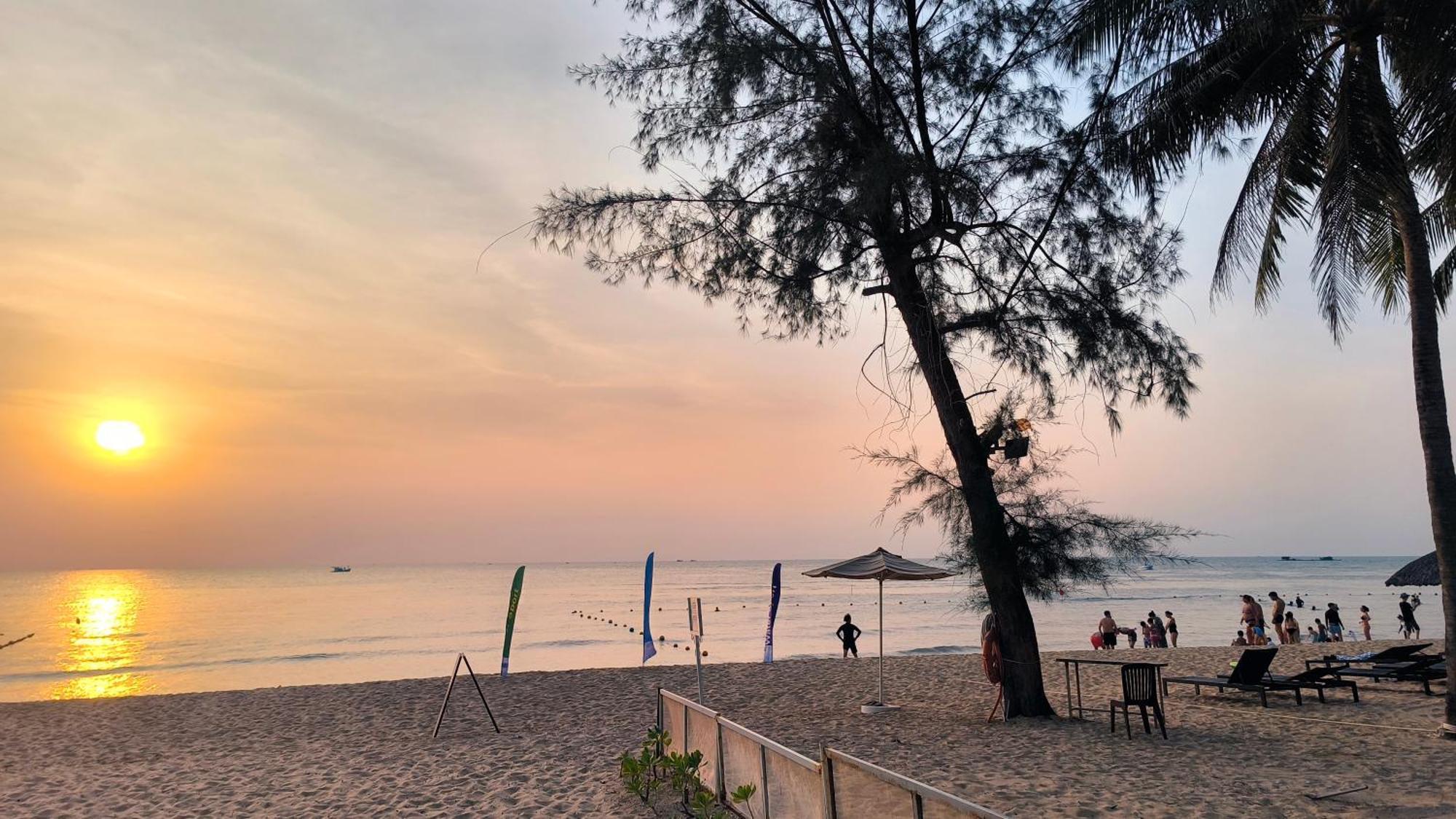 Flora Hotel Phú Quốc Eksteriør billede